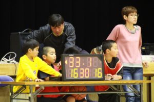 選手たちも試合を支える